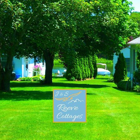Premier Waterfront Cottage 2 Риверхед Экстерьер фото