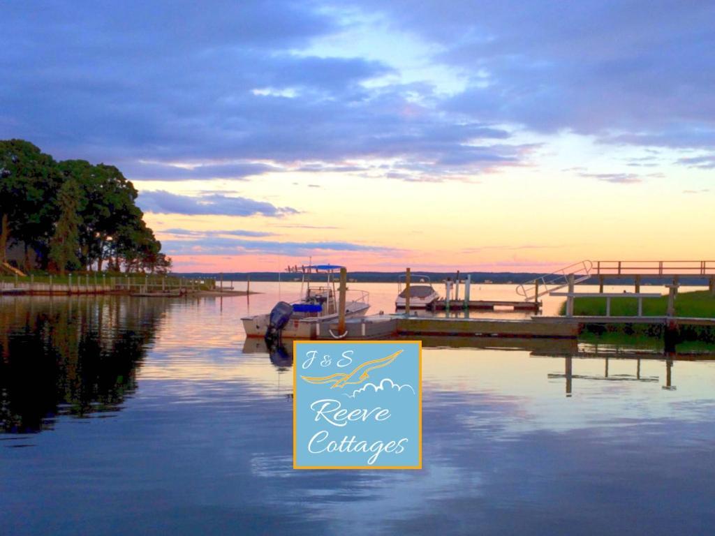 Premier Waterfront Cottage 2 Риверхед Экстерьер фото